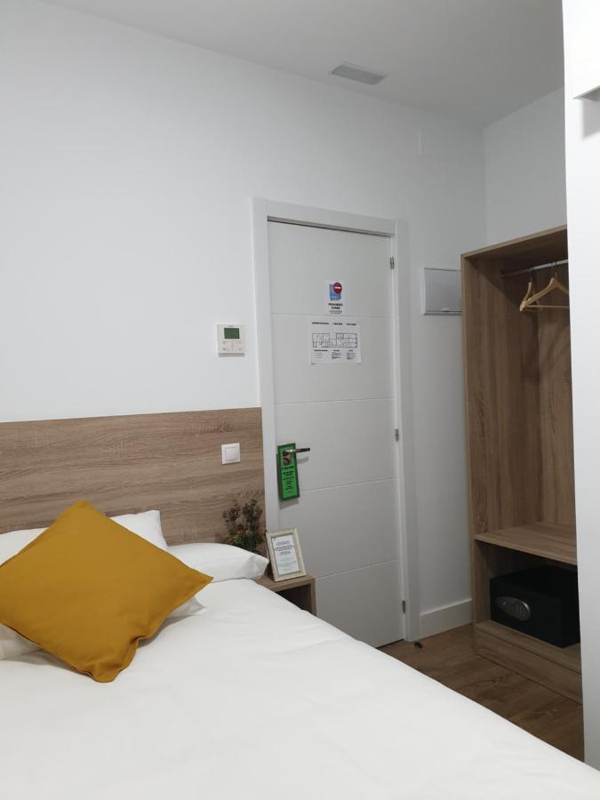 Norte Oviedo Rooms マドリード エクステリア 写真