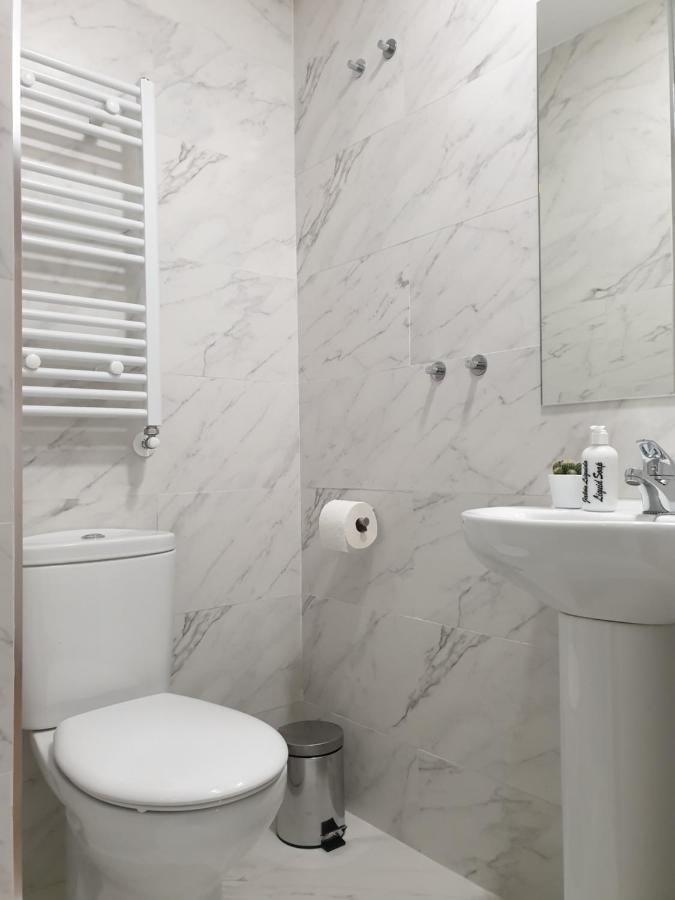 Norte Oviedo Rooms マドリード エクステリア 写真